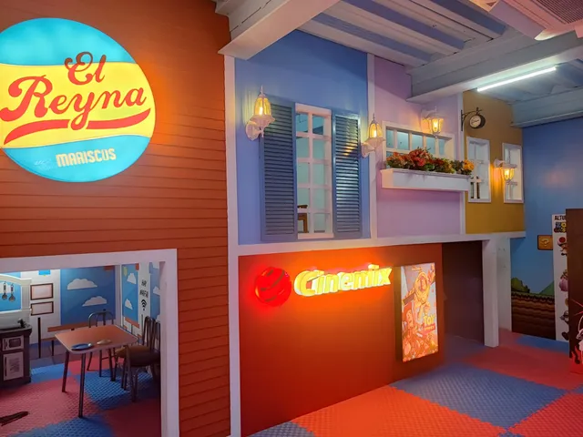 El Reyna Mariscos Altabrisa