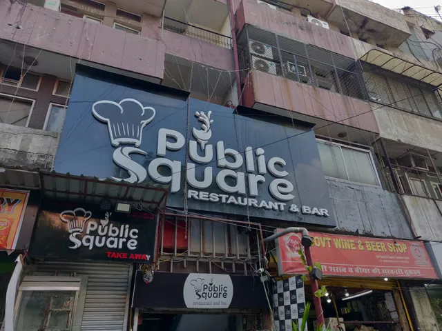 Public Square Restaurant & Bar