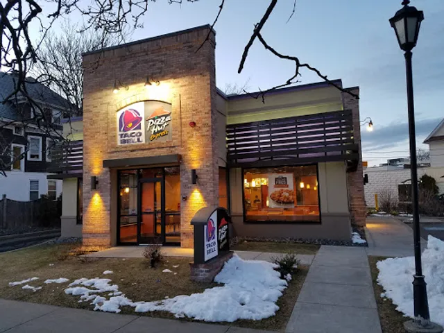 Taco Bell / Pizza Hut