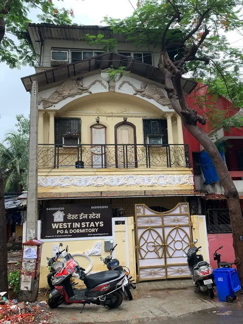 Westin stays-Boys PG in Andheri West