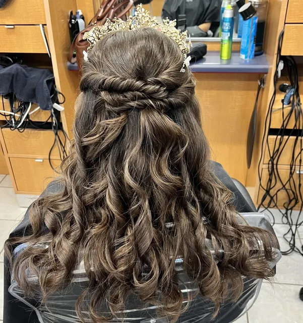 Fantastic Sams Cut & Color