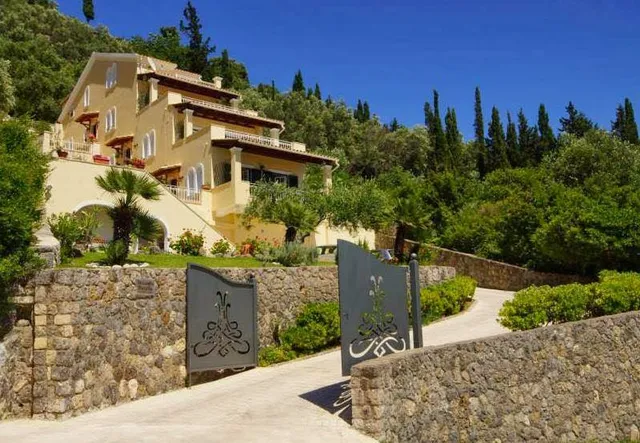 Alexandra Natalia Aparthotel