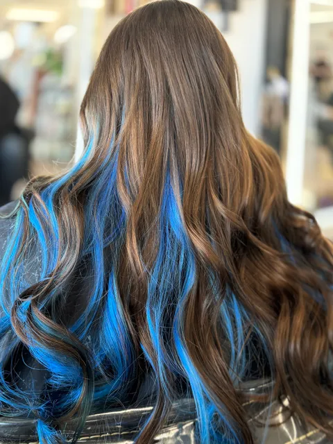 His & Her barbershop salon