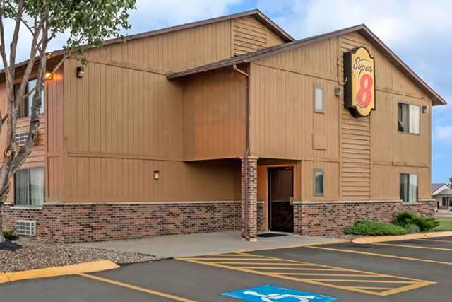 Super 8 by Wyndham Smithville