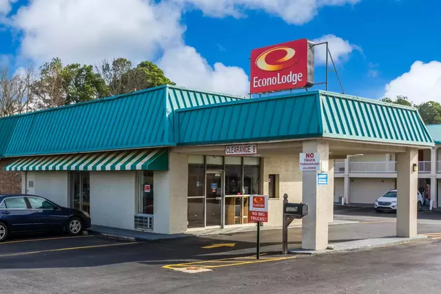 Econo Lodge McDonough South
