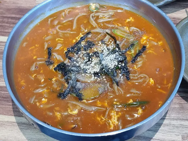 강릉해변메밀막국수 청라점