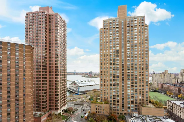 Courtyard by Marriott New York Manhattan/Upper East Side
