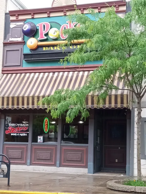 Pockets Bar & Grill