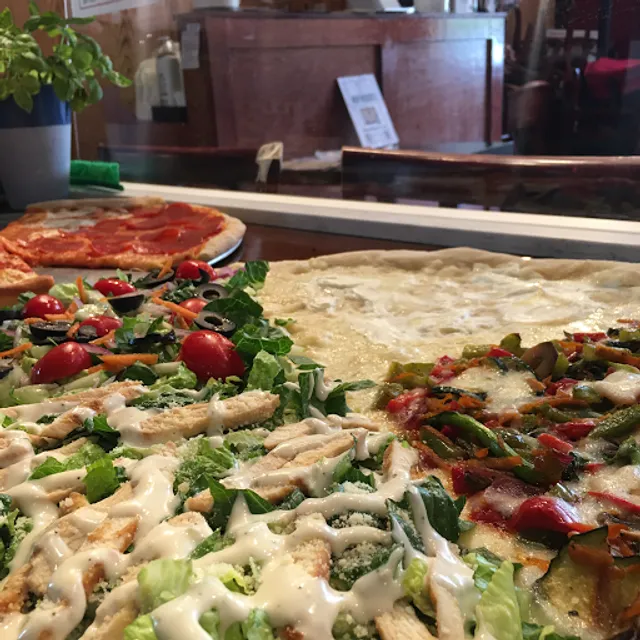 Mama Mia’s Pizzeria Restaurant Deli