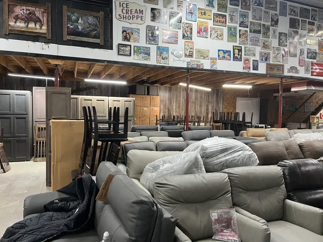 Handshoe's Flea Market & Salvage LLC