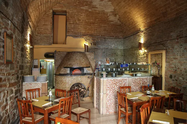 Mediterranea Piazza Piccinino