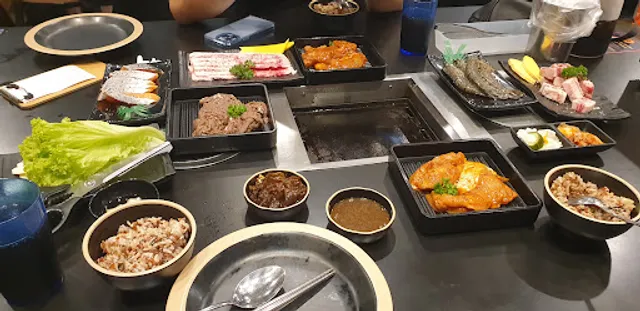 Seoul Garden Buffet & Seoul Garden HOTPOT - HarbourFront Centre