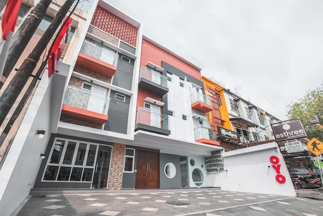 Super OYO 1487 Residence Khoe