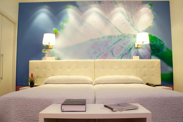 Hotel Villa Sonsierra - Horario atención telefónica de 9:00 a 21:00h.