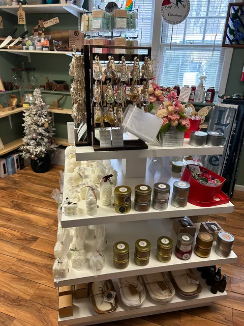 Lynn’s Craft Cubby & Gifts