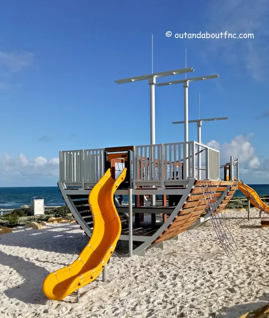 Dutch Inn Playground