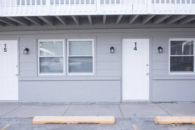 Windsor Court Apartments