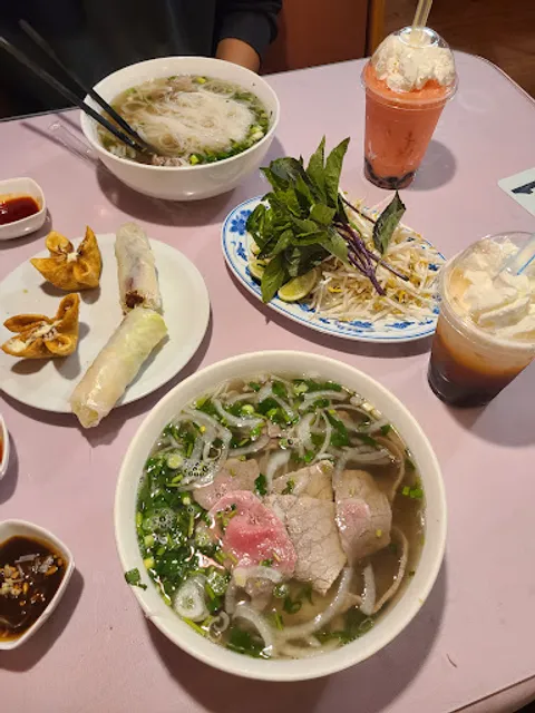 Applewood Vietnamese Restaurant