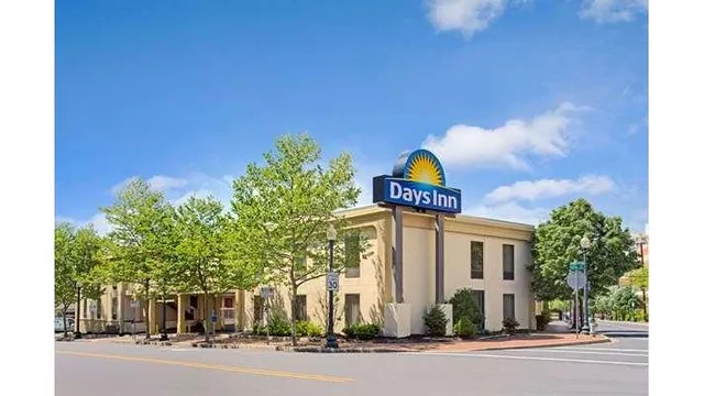 Days Inn by Wyndham Silver Spring