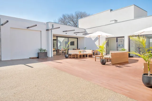 BFRESH Hotel - Padel, Pool & Fitness