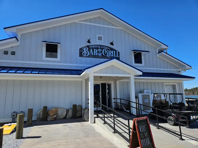 Martins Landing Bar & Grill