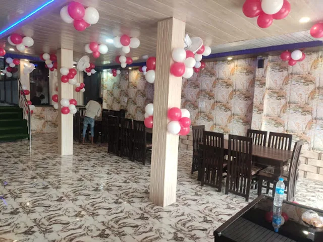 Big Bites Restaurant, Bakery & Banquete