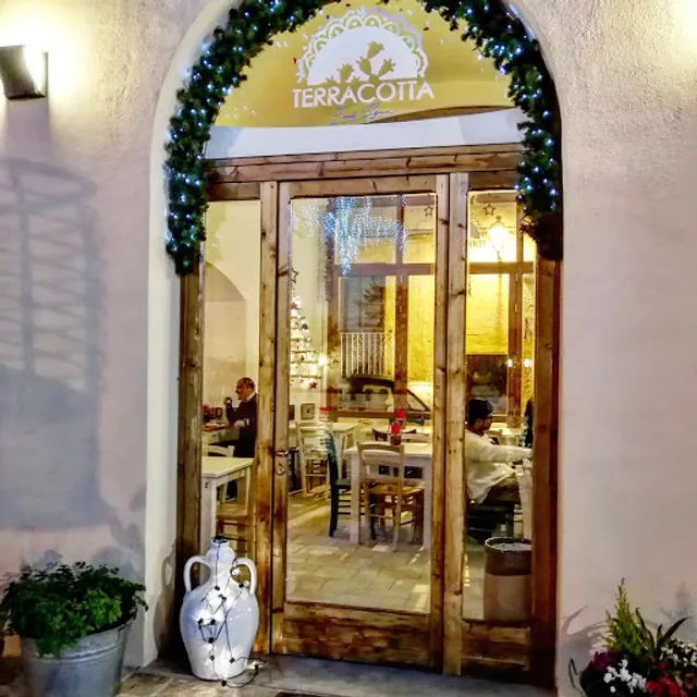 Terracotta Food Space