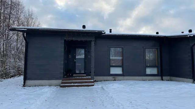 Riverside Luxury Suites