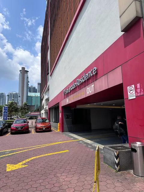 D'Esplanade Residence Home By Tom