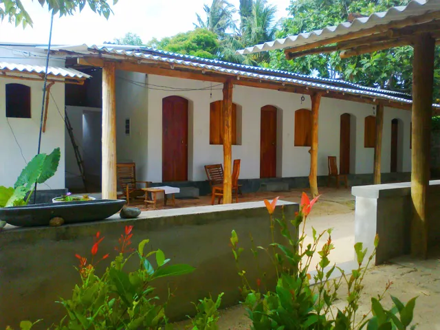 Dolce Vita Surf Rest Point