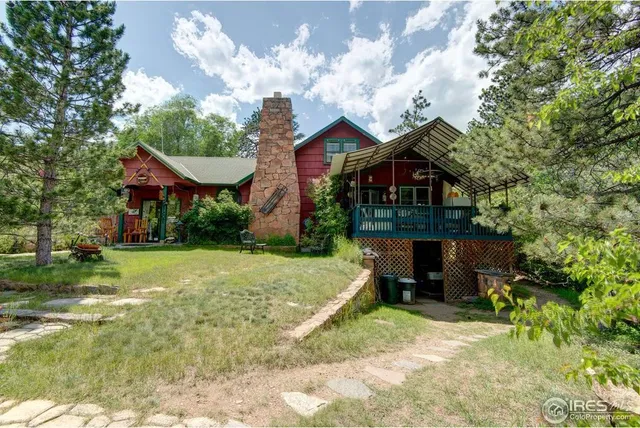 The Woolly Bugger Inn | Cabins, Tiny Homes & Suites on the River