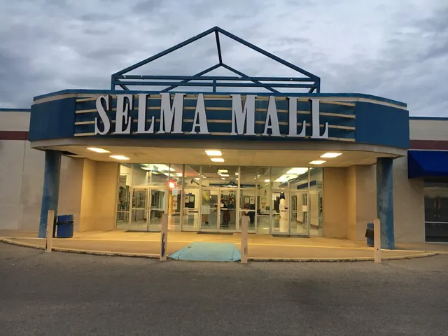 Selma Mall