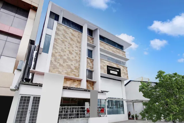 Townhouse Oak Mysuru Railway Museum