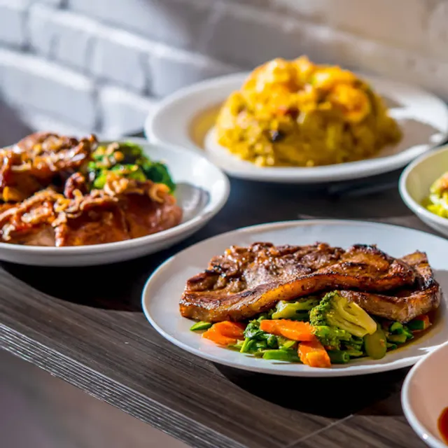 Jad Jaan Thai & Vietnamese Restaurant