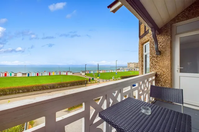 Loveliest Homes Holiday Accommodation