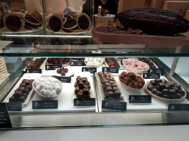 Darts Farm Cow & Cacao Café