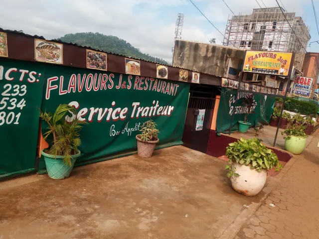 Flavours J&S, Snack Bar et Restaurant,Nkolbisson