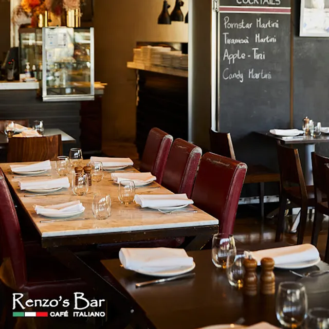 Renzo's Bar