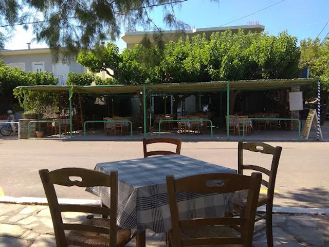 "Ta Kalamia - Floros" Traditional Seafood tavern