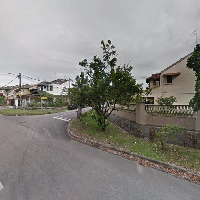 Playground Taman Permainan