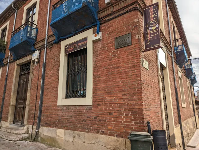 La Fábrica de Chocolate by Suburbana