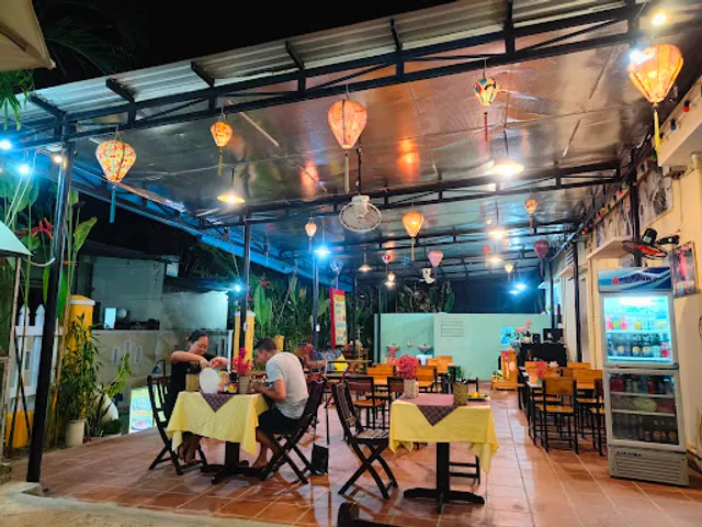 CẨM NAM RESTAURANT