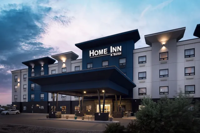 Home Inn & Suites by d3h™ Saskatoon South