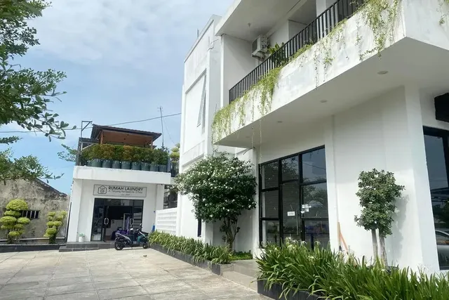 Urbanview Hotel Medio Inn Palu by RedDoorz