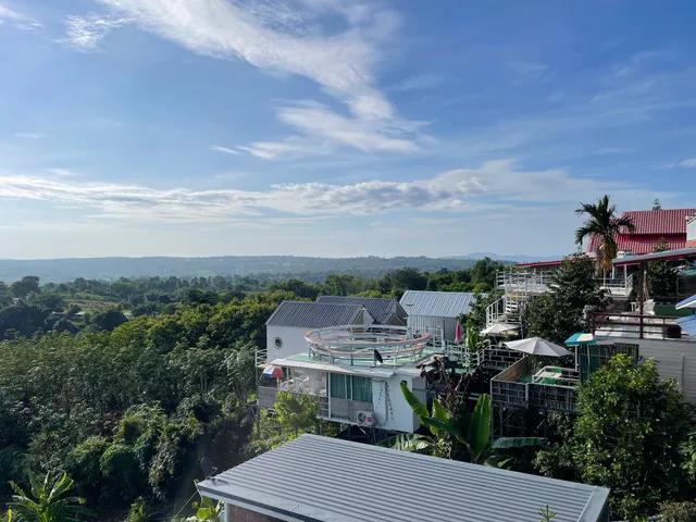 บ้านไร่เก็บตะวัน