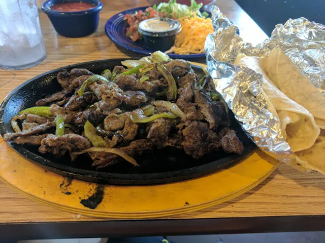 Neives' Méxican Grill & Catering