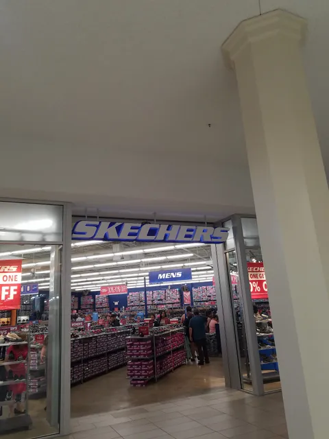 SKECHERS Warehouse Outlet