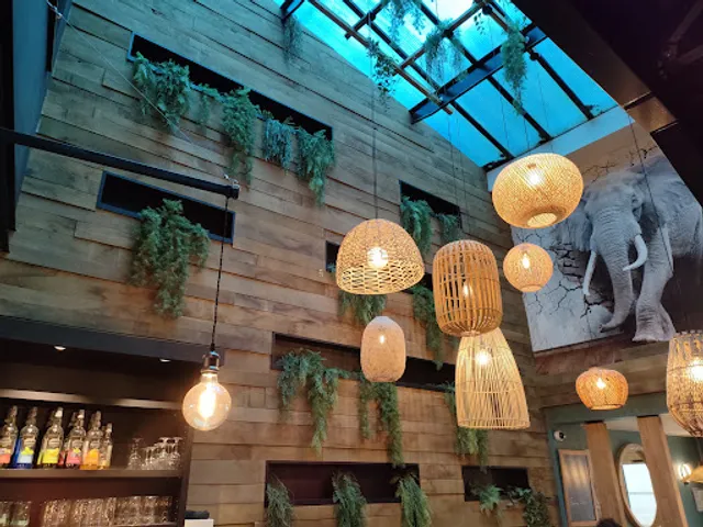 Bistrot des Halles Baltard café