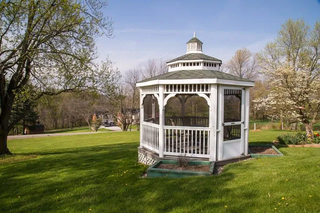 Simple Pleasures B & B