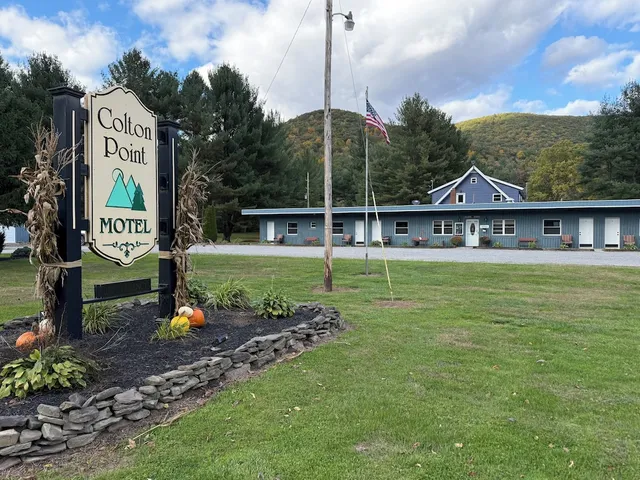 Colton Point Motel